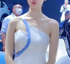 宜宾大学女生模特特殊兼职(大学生兼职模特怎么联络)