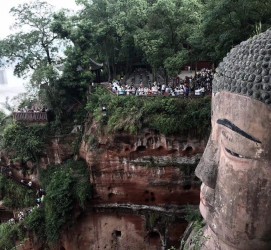 宜宾乐山旅游攻略(乐山旅游攻略1日游)