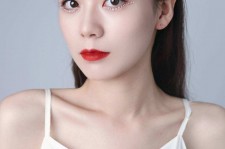 宜宾兼职模特要打点模卡吗(兼职做模特要交钱拍模卡)