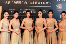 宜宾模特能够兼职吗(模特能够兼职吗百度)