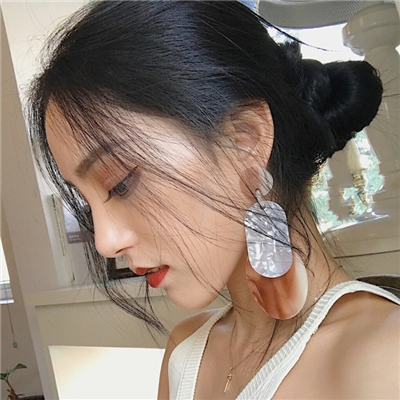 宜宾伴游女生张悦然的资料
