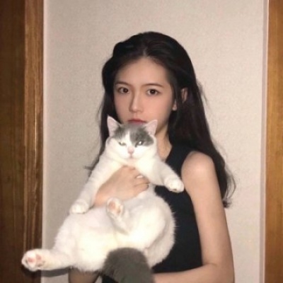 宜宾伴游女生杨芃寒的资料