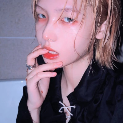 宜宾伴游女生樱花漫舞的资料