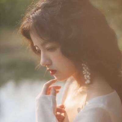 宜宾伴游女生雷花蕊的资料