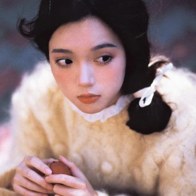 宜宾伴游女生周素英的资料