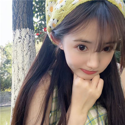 宜宾伴游女生上官鹤影的资料