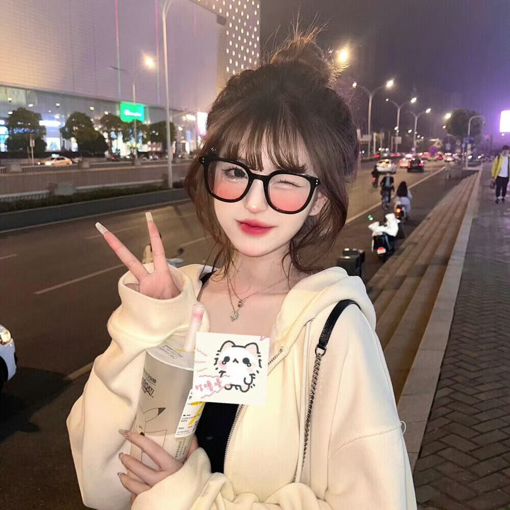 宜宾伴游女生KIKI的资料