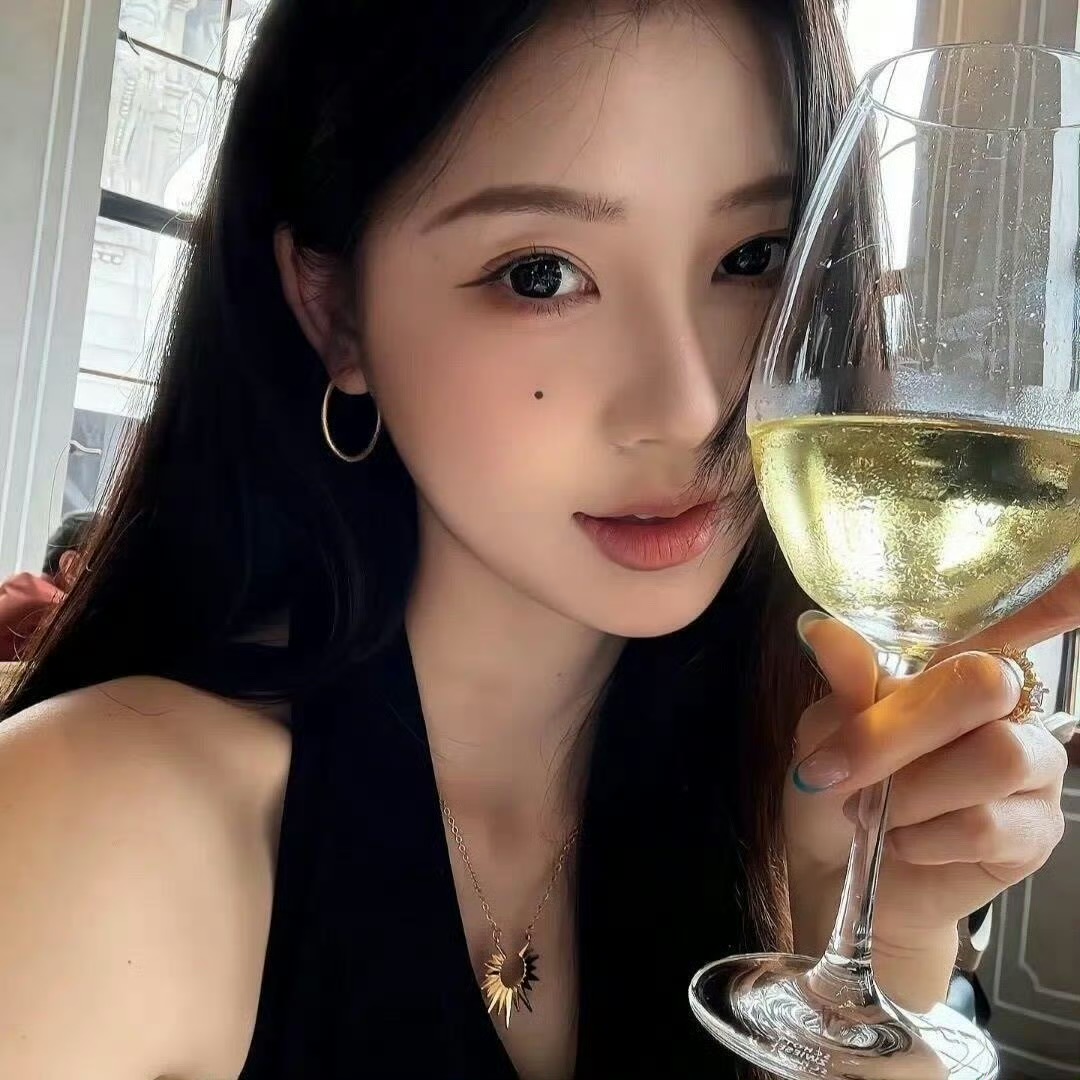 宜宾伴游女生 | 张诗涵的资料