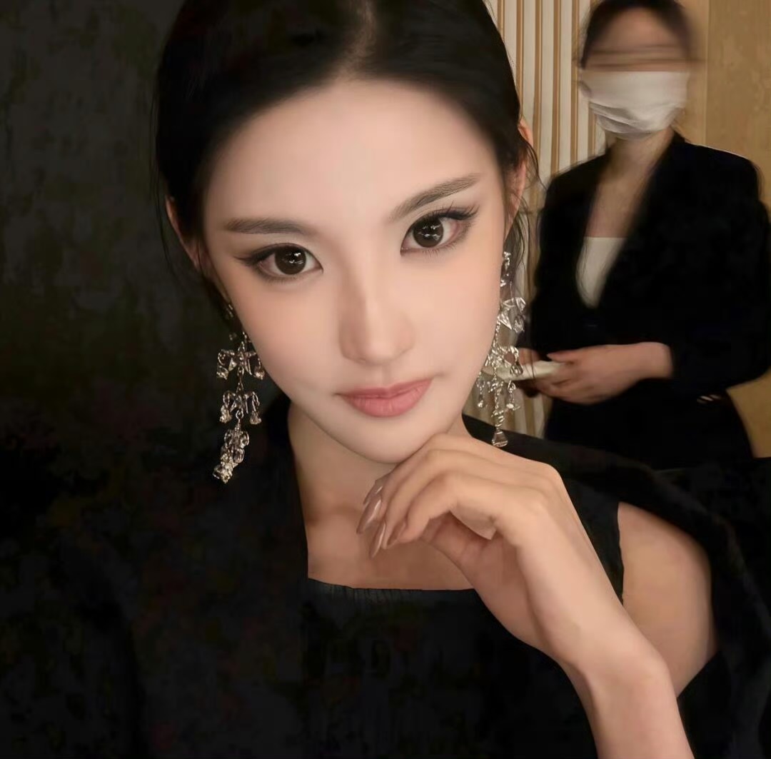 宜宾伴游女生 | Isabella Chen的资料